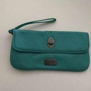 Baggallini Wallet Clutch Wristlet Green